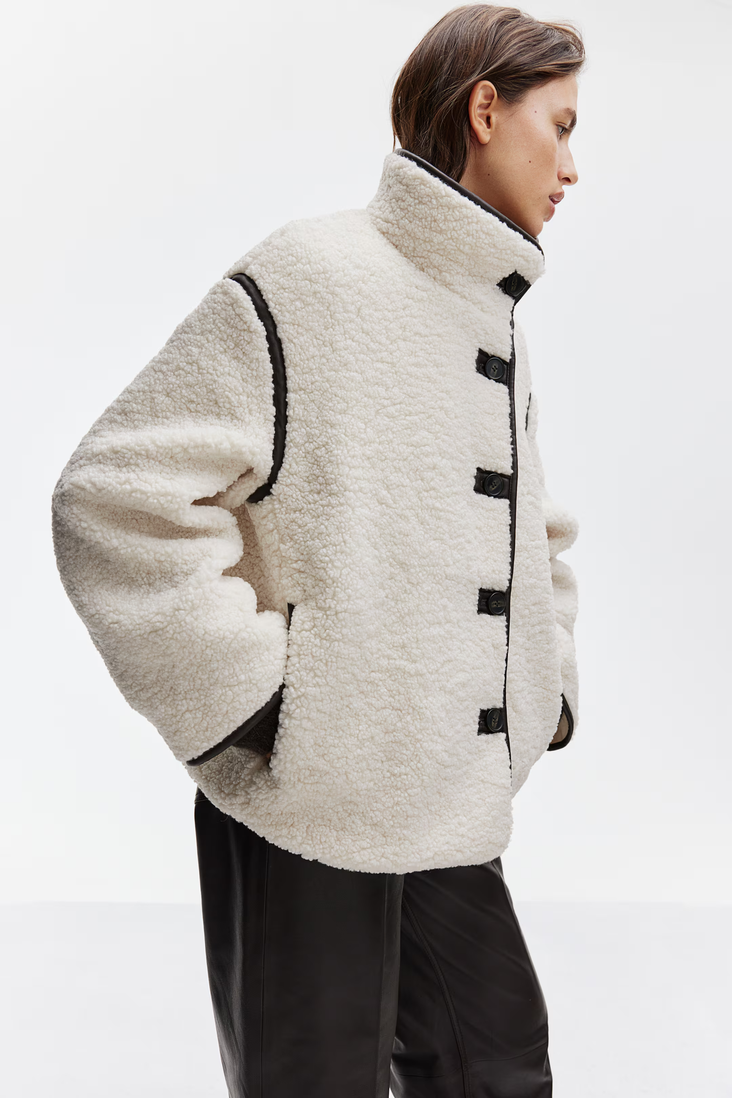 Montana | Modieuze Winterjas voor Dames | Contrastdetails & Tijdloze Look