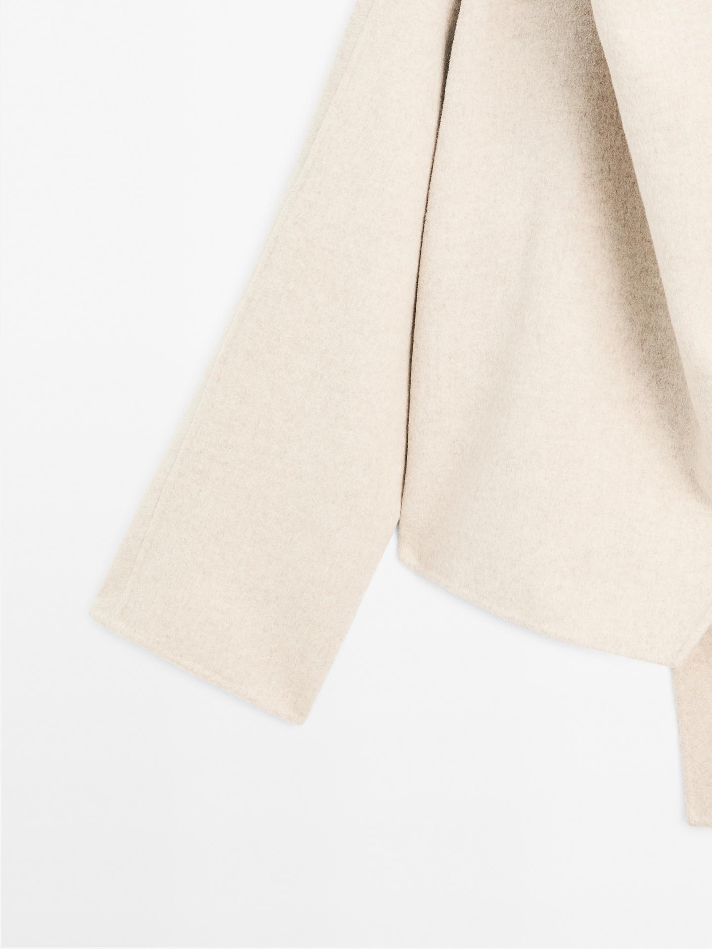 Dames Asymmetrische Jas van Wolmix | Stijlvolle Jas met Sjaaldetail | Aveline