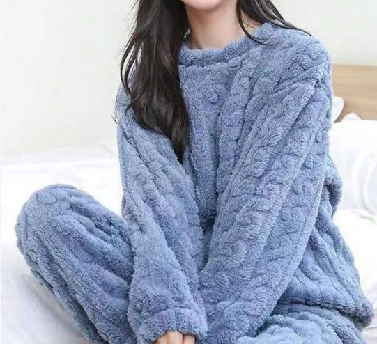 Lina | Cozy Fleece Lounge Pyjamaset Voor Dames – Warm, Zacht & Perfect Voor Koude Avonden