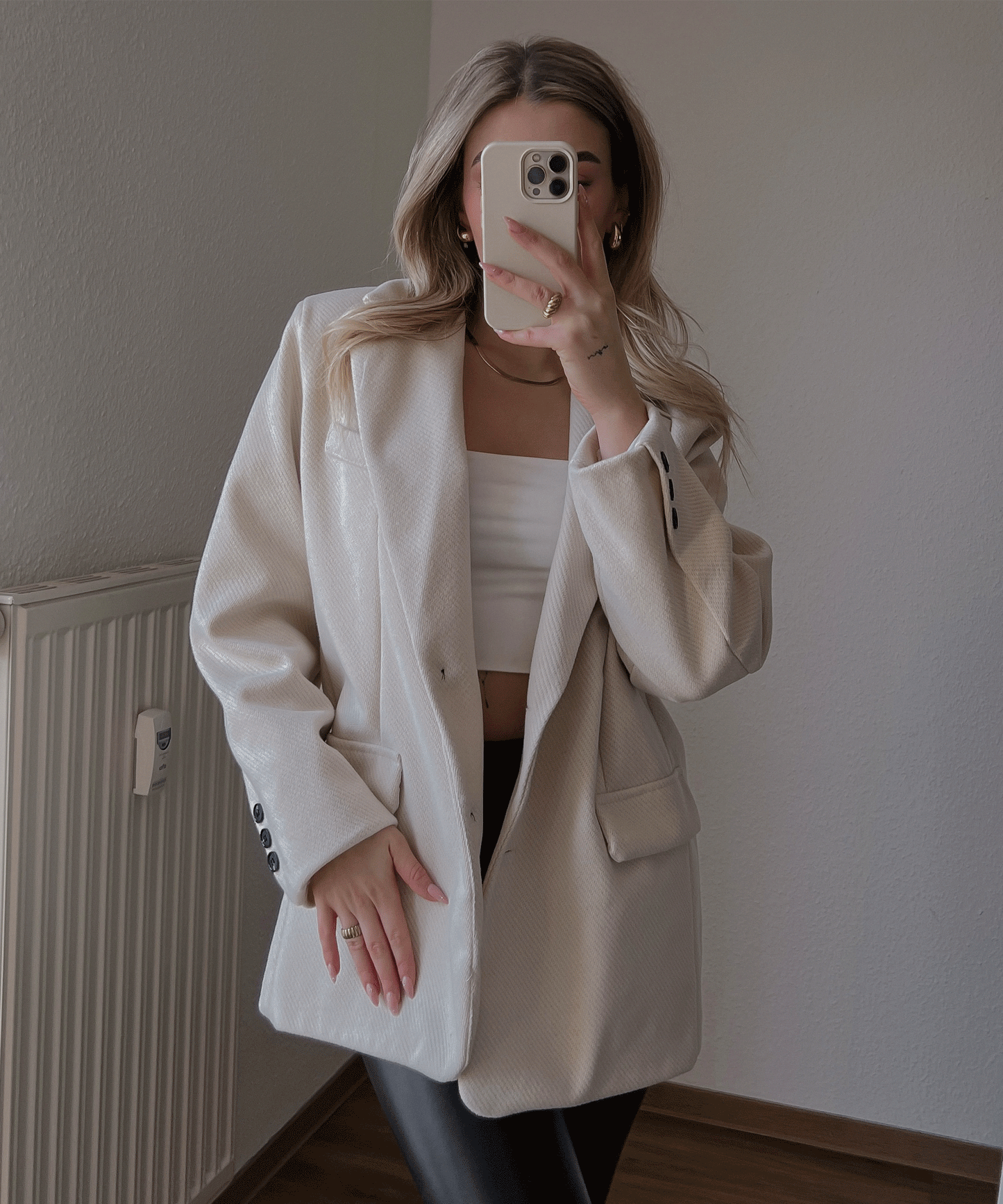 Sienna | Beige Oversized Blazer Dames | Stijlvol met Revers & Gouden Knopen