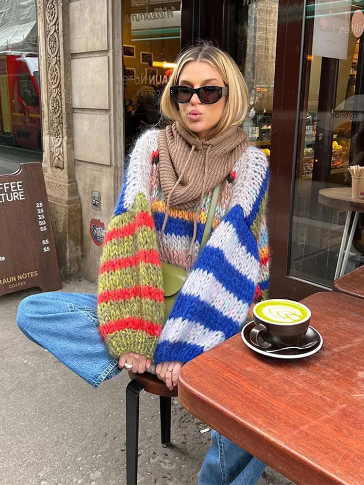 Liora Trendy Kleurrijke Trui | Warm, Comfortabel & Uniek Design