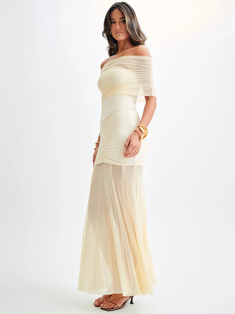 Mystique | Maxi Jurk met Off-Shoulder Mesh & Elegante Pasvorm
