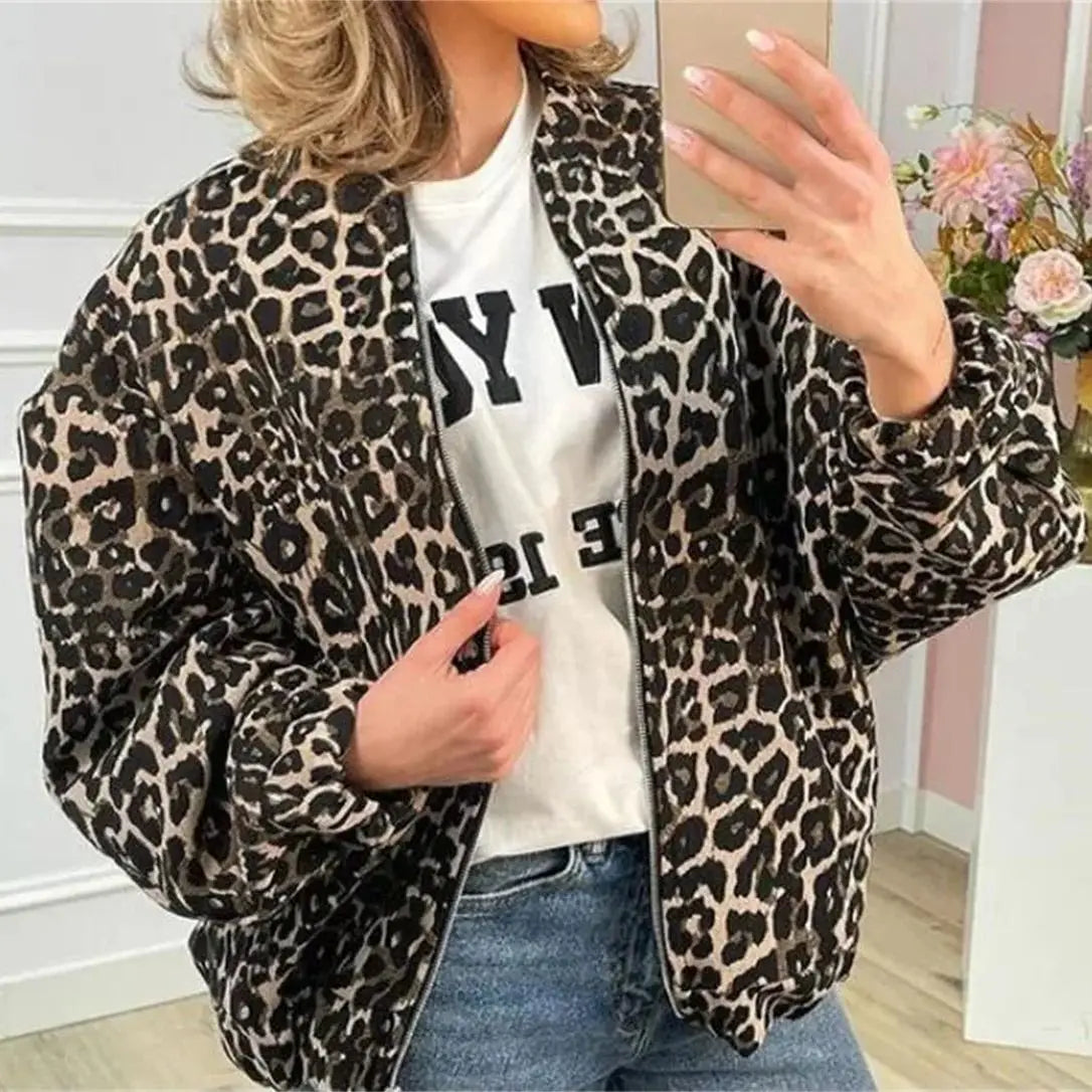 LEONTIEN | Bomber Jas Met Luipaard Print