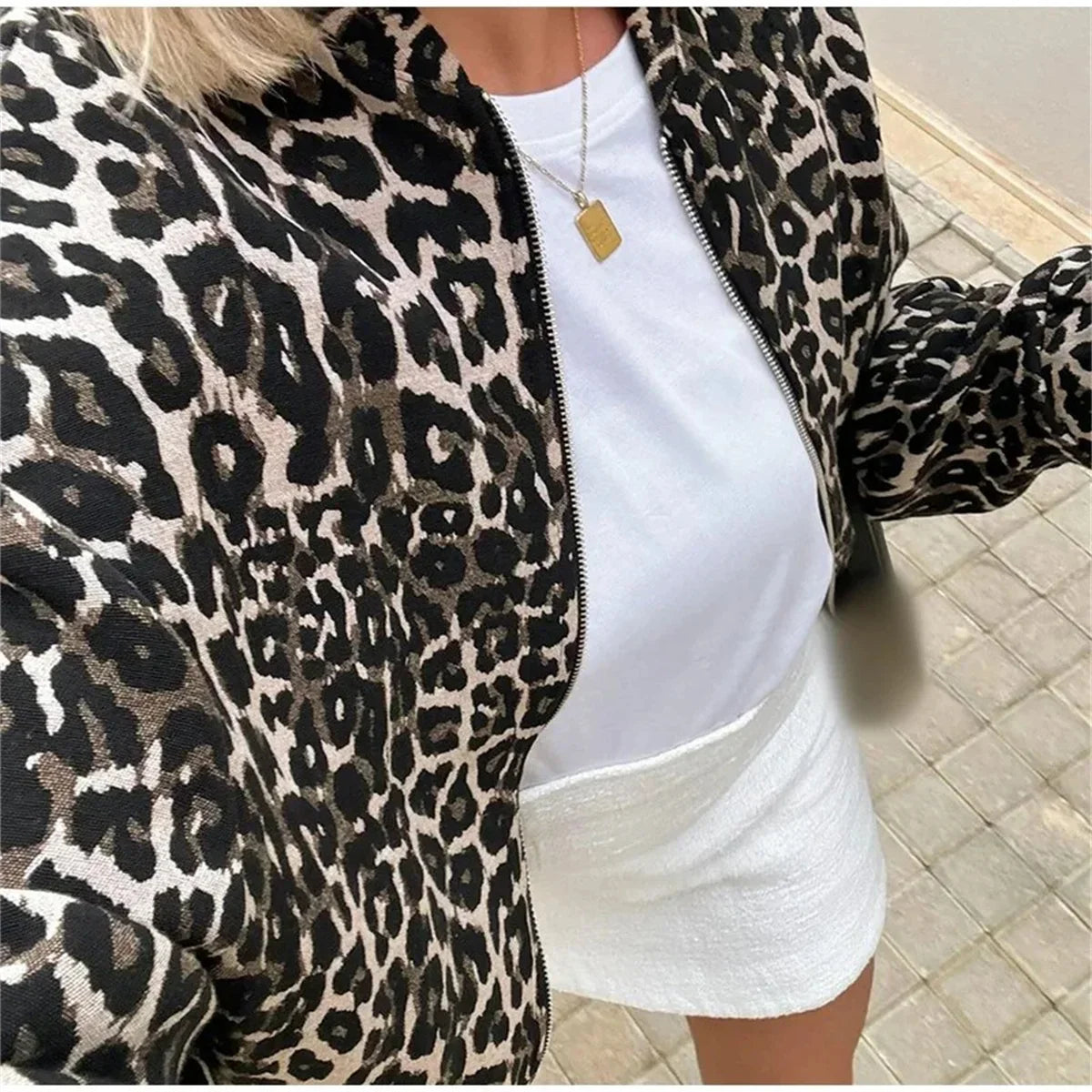 LEONTIEN | Bomber Jas Met Luipaard Print