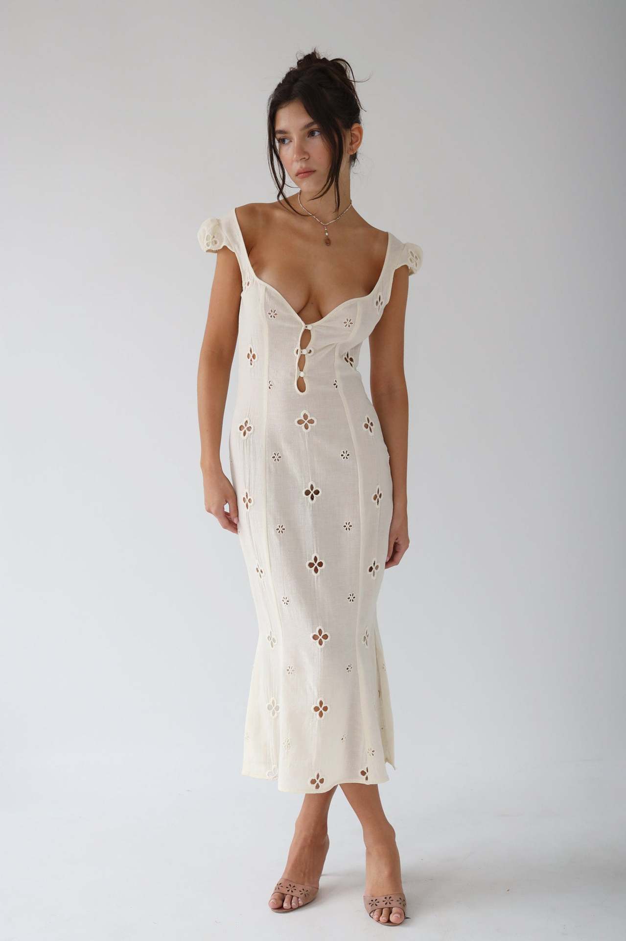 Elora Fishtail Midi Dress | Luxe Geborduurde Jurk met Vintage Charme