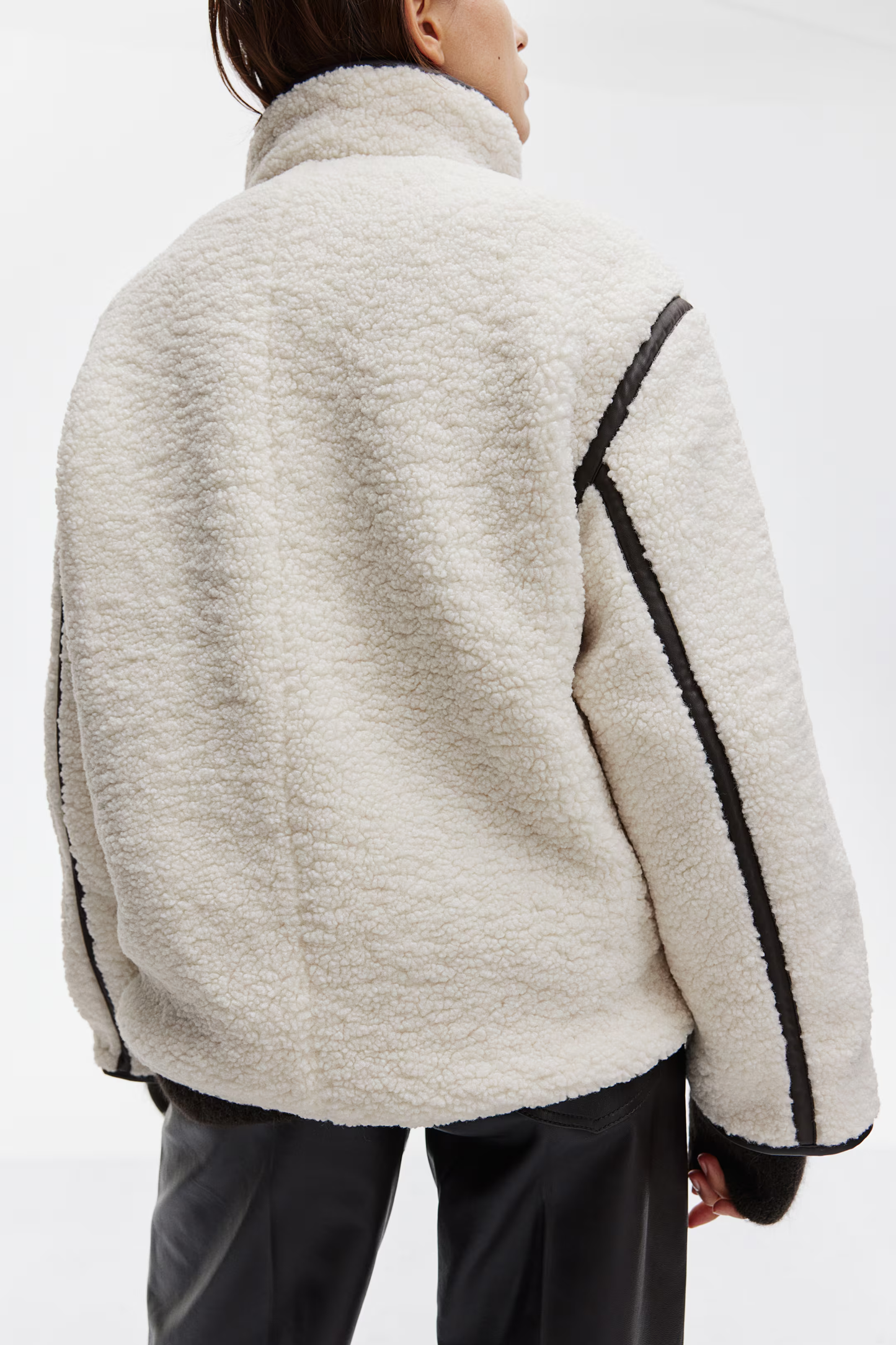 Montana | Modieuze Winterjas voor Dames | Contrastdetails & Tijdloze Look