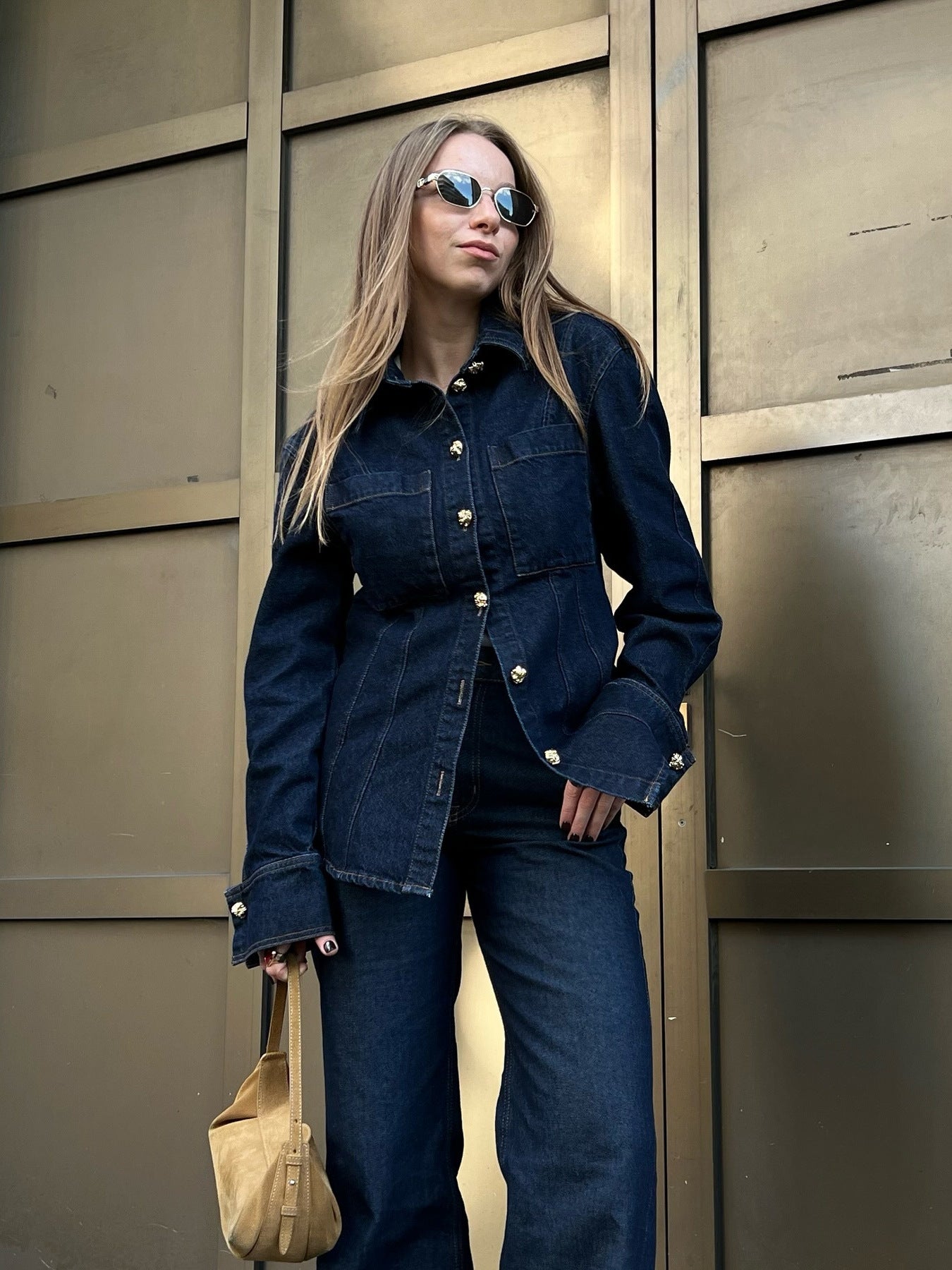 Olivia | Denim Co-ord Set Dames | Spijkerblouse Met Gouden Knopen & Flared Jeans