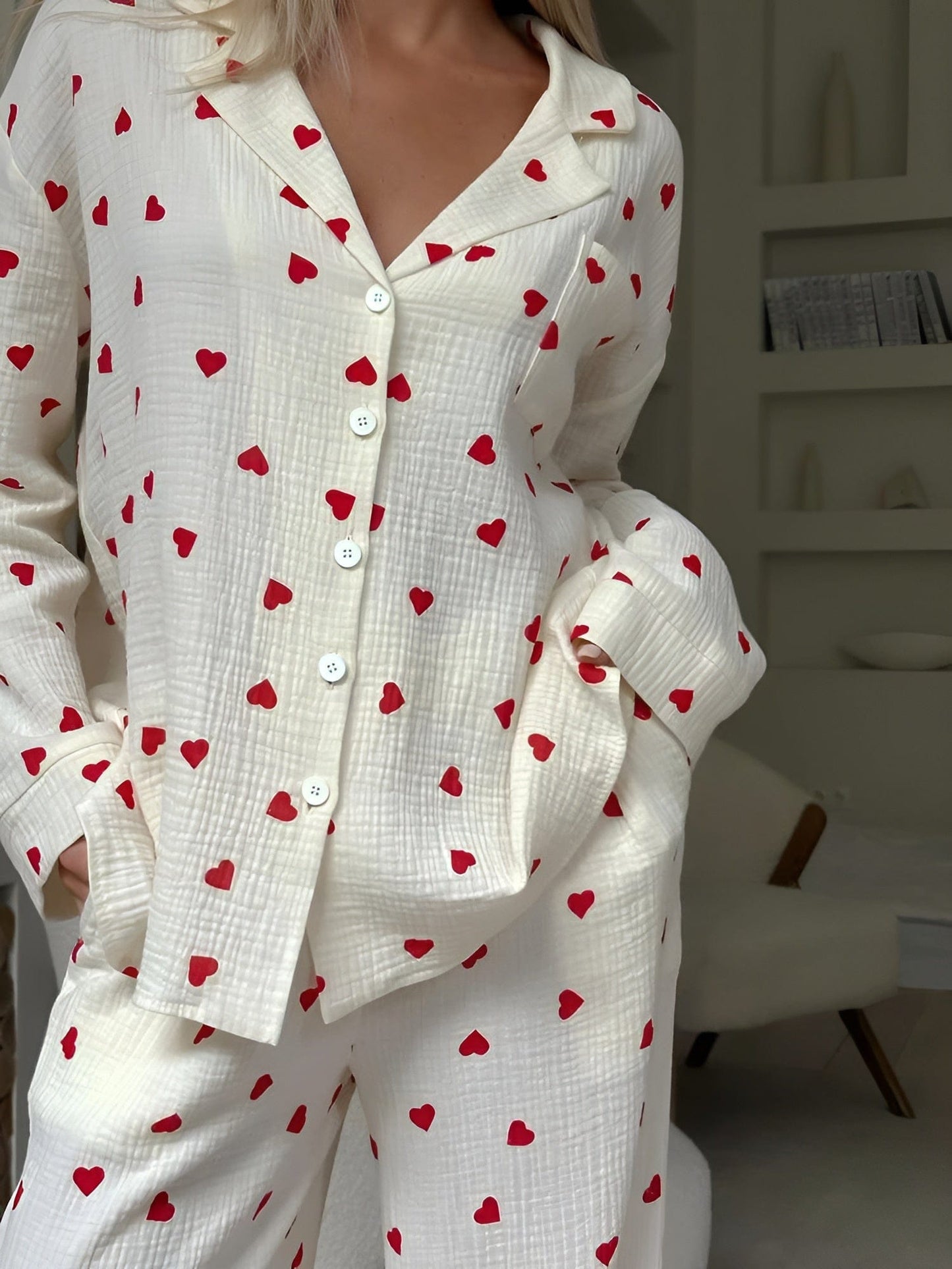 Lila Dames Witte Pyjama Met Hartprint | Comfortabele & Charmante Pyjama Set