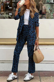 Amari | Tweedelige Leopardprint Set Dames  |  Blazer & Broek