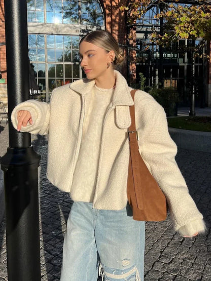 Lina Minimalistisch Fleece Jacket Dames | Warm, Licht & Tijdloos Design