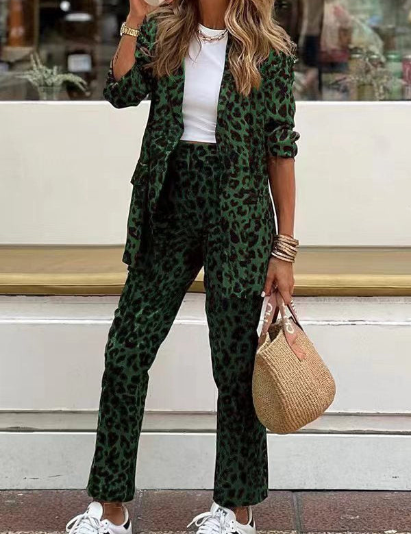 Amari | Tweedelige Leopardprint Set Dames  |  Blazer & Broek