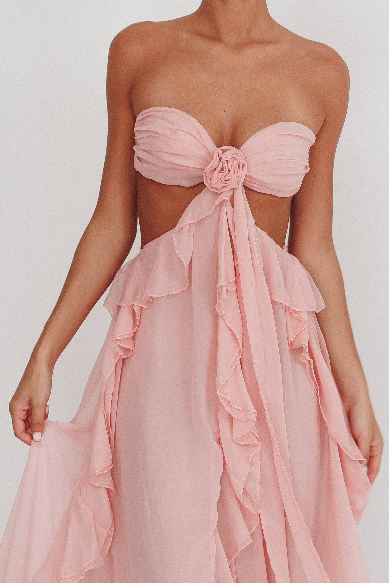 Flora | Cut-Out Ruffle Maxi Jurk