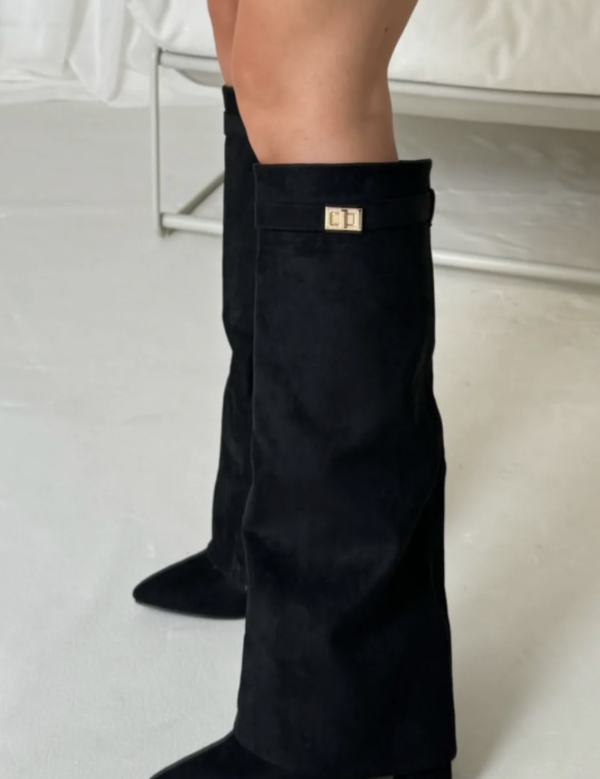 Lina | Kniehoge Laarzen Dames – Klassieke Laarzen met Puntneus & Rechte Schacht