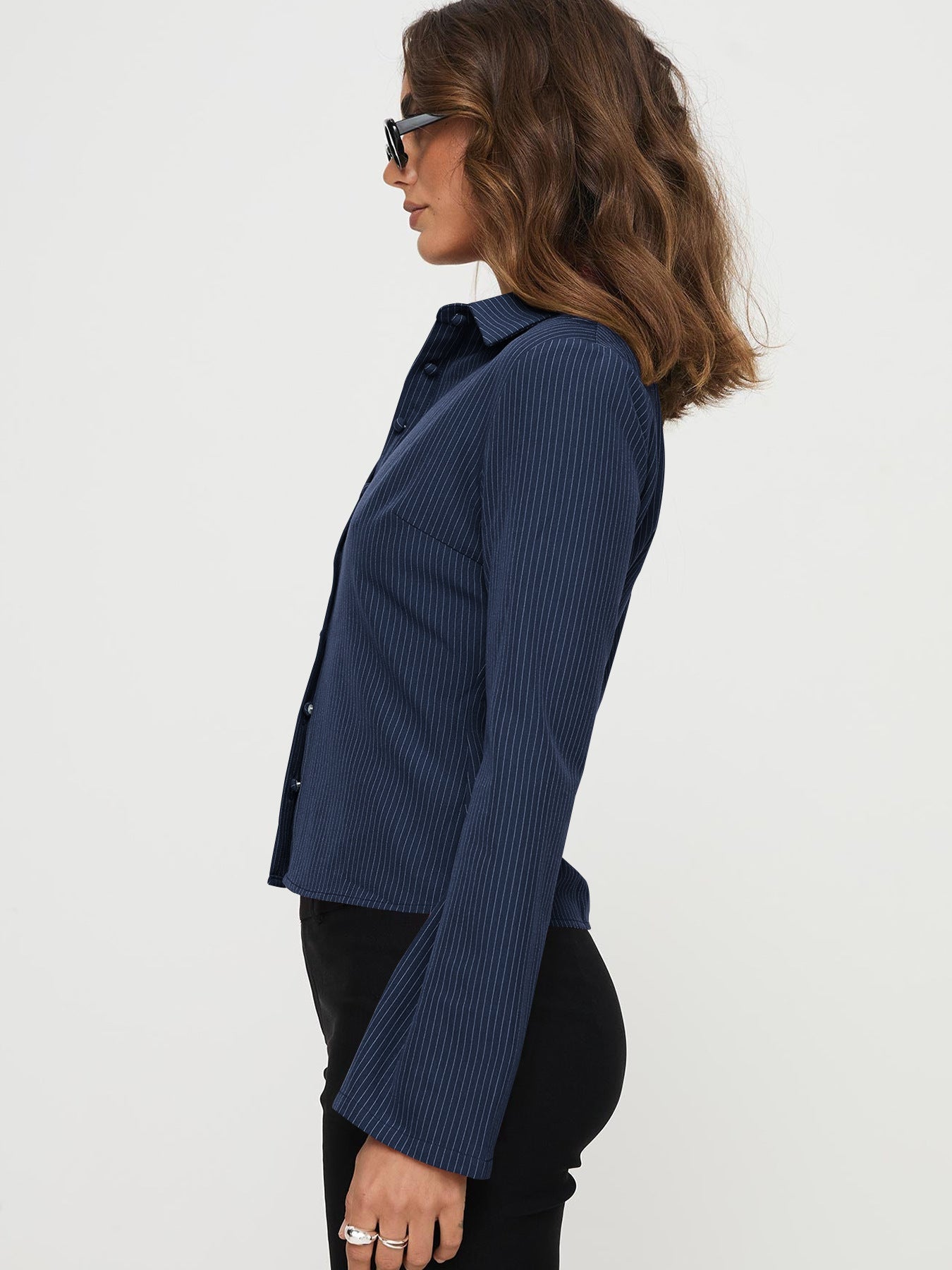 MAE | Flared Cuff Blouse – Tijdloos en makkelijk te stylen