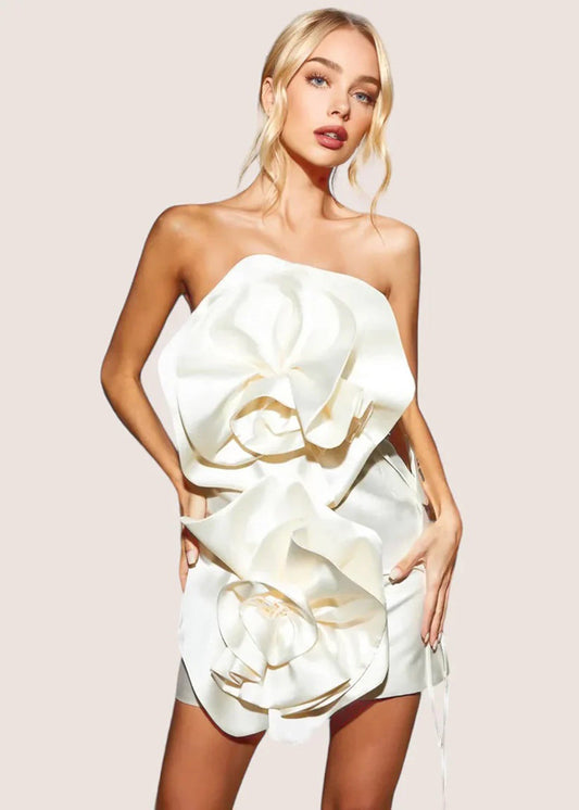 Amaya | Luxe Strapless Feestjurk in Ivoire met Bloemendetail