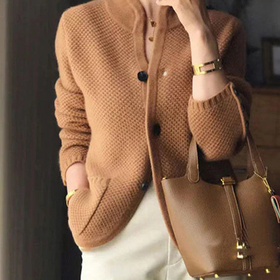 cardigan-cachemire-femme-coupe-ajustee-col-montant-boutons-chaleur-et-style-women-2.jpg