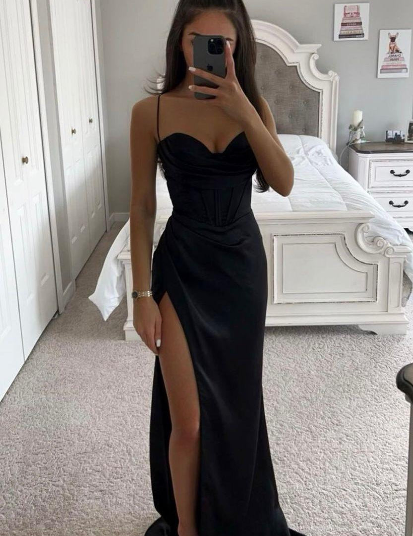 AMARA | Satijnen Avondjurk – Lange, Elegante Damesjurk met Split