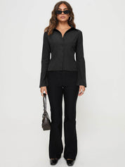 MAE | Flared Cuff Blouse – Tijdloos en makkelijk te stylen